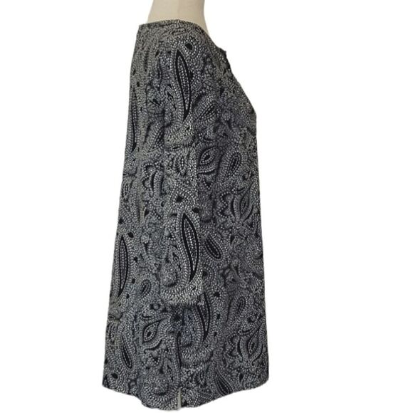 Craft & Barrow Navy Blue Paisley Split Neck 3/4 Sleeve Stretch Top Size L NWOT - Picture 2 of 6